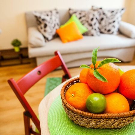 Green Orange Apartment 반스코 외부 사진
