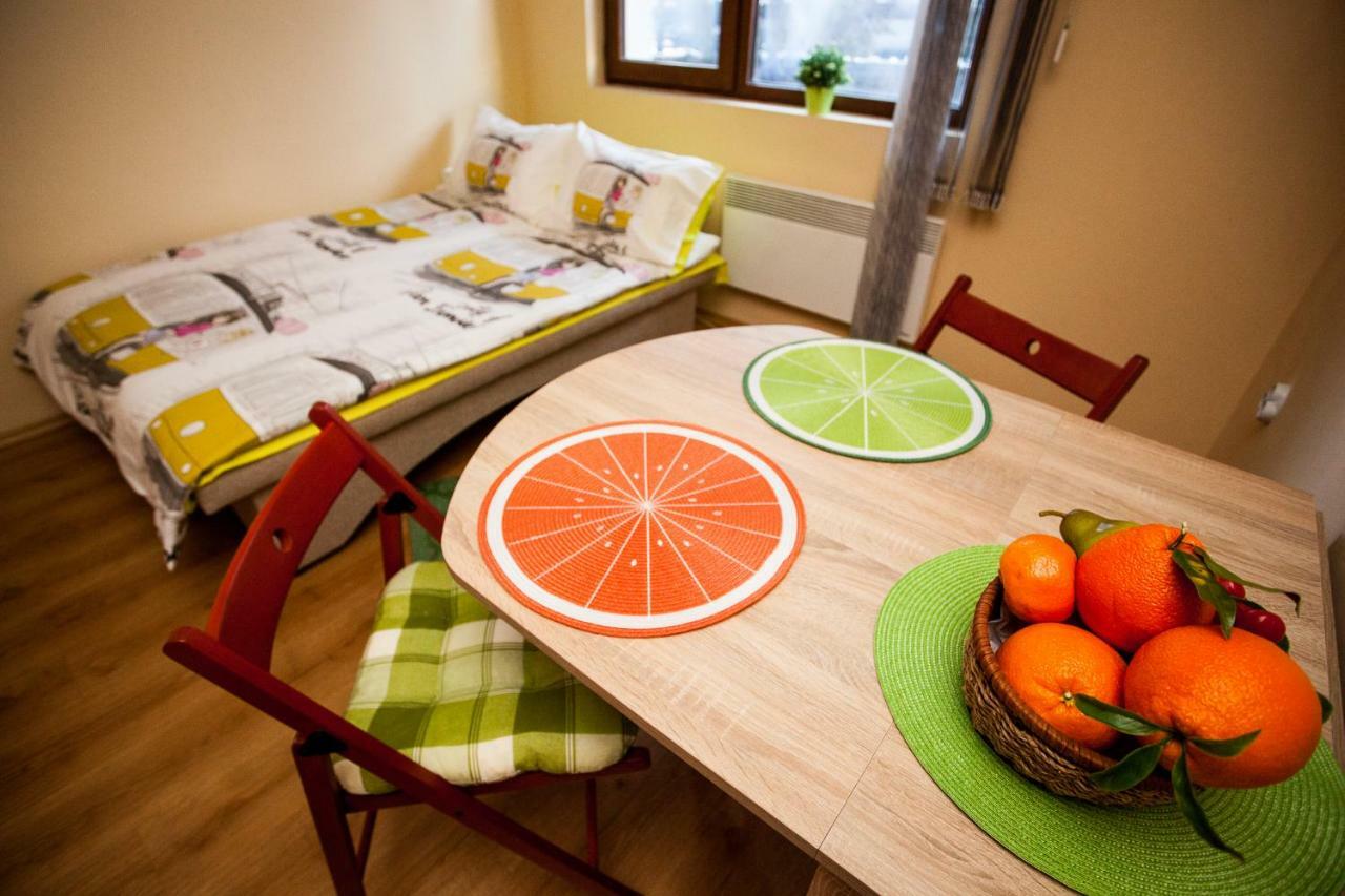 Green Orange Apartment 반스코 외부 사진