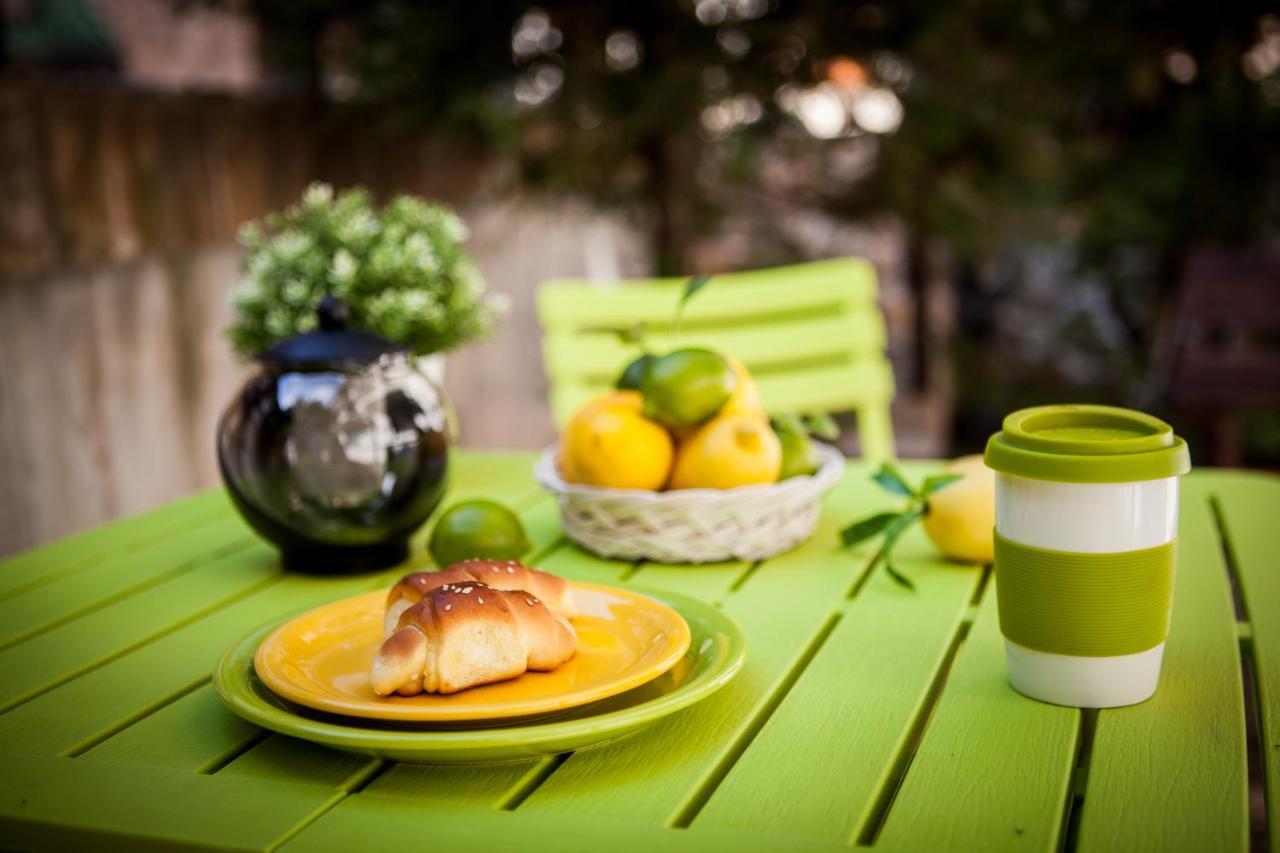 Green Orange Apartment 반스코 외부 사진